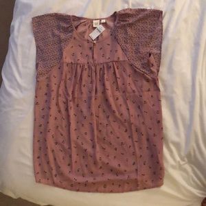 Gap maternity top. Brand new. Size XS.